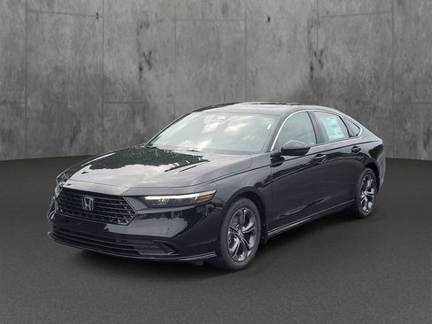 New 2026 Honda Accord EX-L image 3