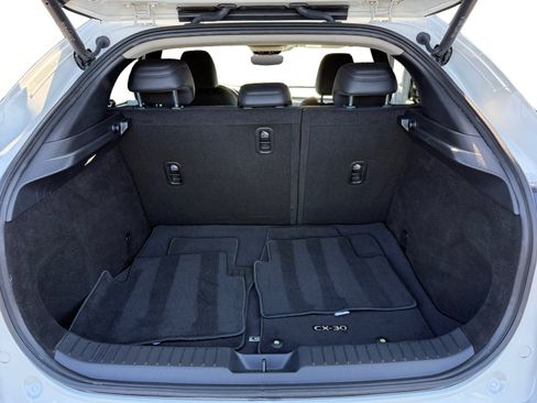 Certified 2023 MAZDA CX-30 AWD 2.5 S w/ Premium Package image 17