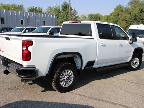 Used 2024 Chevrolet Silverado 2500 LT w/ Convenience Package AWD/4WD image 15