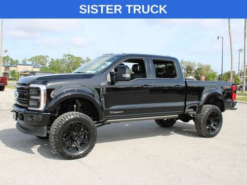 Used 2025 Ford F250 Platinum w/ Platinum Plus Package AWD/4WD image 4