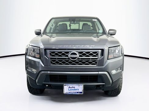 Used 2024 Nissan Frontier SV w/ SV Convenience Package AWD/4WD image 2
