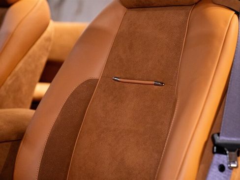 Used 2021 Rolls-Royce Dawn RWD image 31