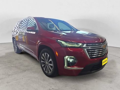 Used 2023 Chevrolet Traverse Premier w/ LPO, Floor Liner Package AWD/4WD image 3