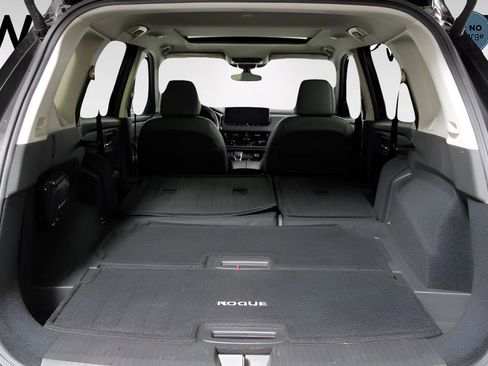 Used 2024 Nissan Rogue SL w/ SL Premium Package FWD image 35