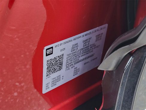 Used 2025 Cadillac Optiq Luxury 1 image 33