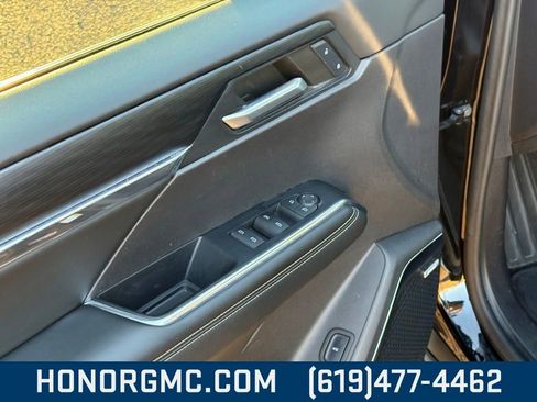 Used 2024 GMC Acadia Elevation image 14