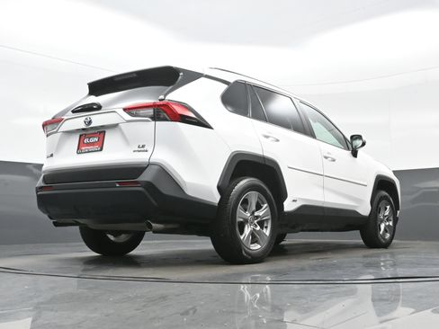 Used 2024 Toyota RAV4 LE AWD/4WD image 29