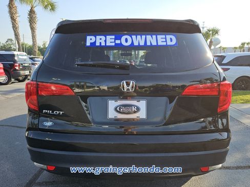 Used 2017 Honda Pilot EX-L image 4