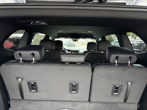 New 2026 GMC Acadia Elevation image 27
