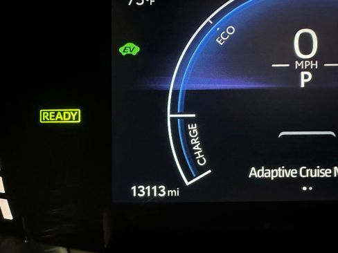 Used 2026 Toyota Camry Hybrid FWD image 24