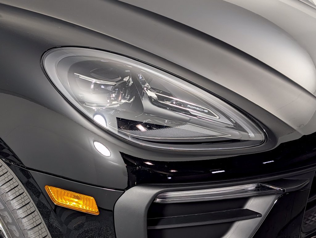 Certified 2026 Porsche Macan AWD/4WD image 15
