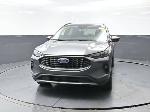Used 2025 Ford Escape Platinum AWD/4WD image 8