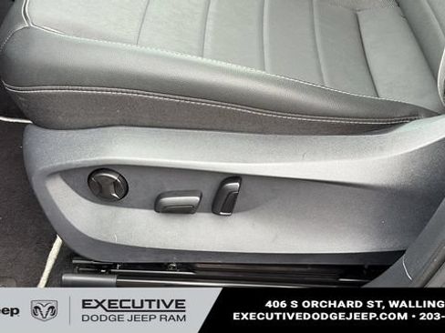 Used 2023 Volkswagen Taos SE AWD/4WD image 10