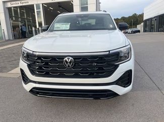 New 2026 Volkswagen Atlas Cross Sport SEL R-Line AWD/4WD video 2