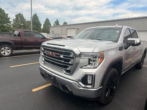 Used 2021 GMC Sierra 1500 SLT w/ SLT Premium Package AWD/4WD image 4