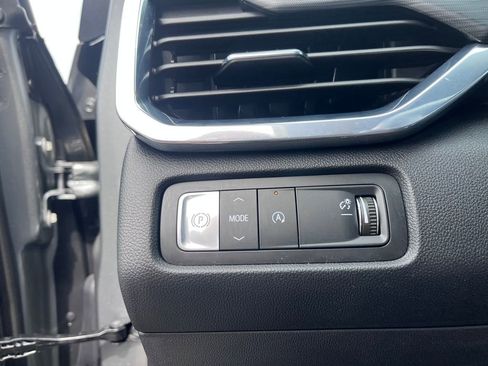 Used 2026 GMC Acadia Elevation FWD image 10