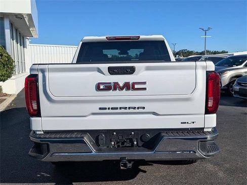 Used 2025 GMC Sierra 1500 SLT image 5