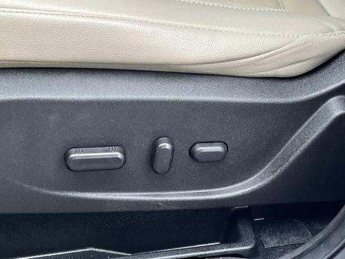 Used 2018 Ford Escape SEL FWD image 23