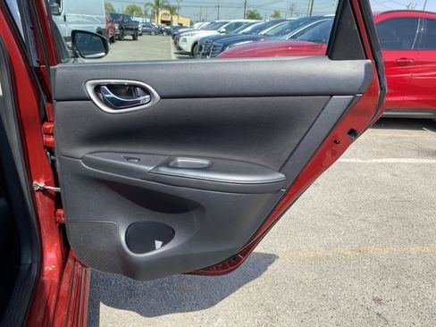 Used 2019 Nissan Sentra SR FWD image 22