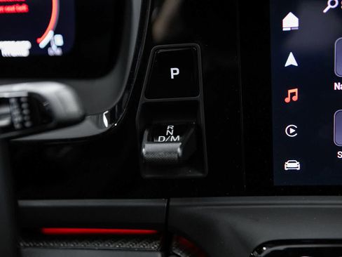 Certified 2025 Porsche Panamera Turbo AWD/4WD image 32