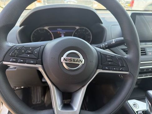 Used 2019 Nissan Altima 2.5 S AWD/4WD image 8