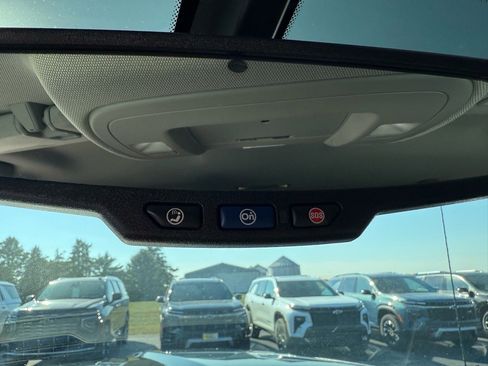 Used 2018 GMC Sierra 1500 SLT w/ SLT Premium Package image 23