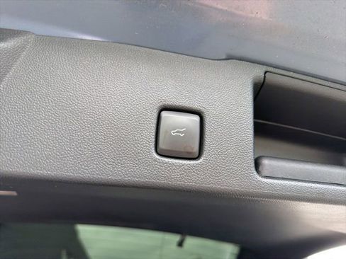Used 2023 Ford Escape Platinum AWD/4WD image 12