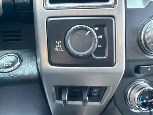 Used 2017 Ford F350 Platinum w/ Platinum Ultimate Package AWD/4WD image 32