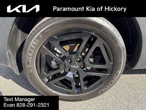 Used 2024 Kia Telluride EX X-Line image 9