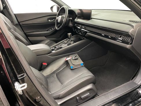 Used 2024 Honda Accord Sport image 36