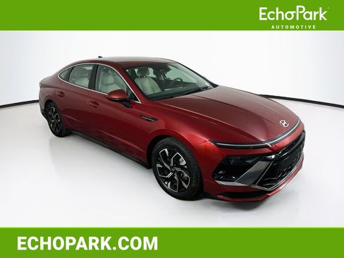 Used 2025 Hyundai Sonata SEL FWD image 1