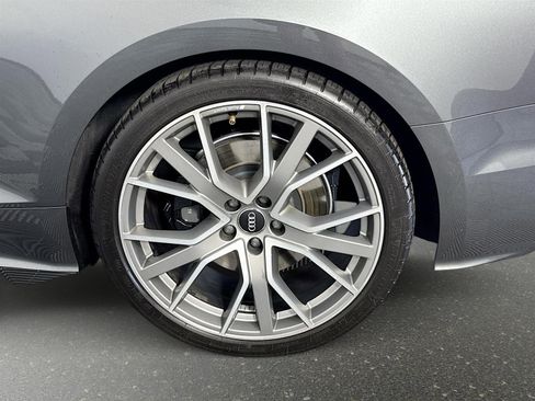 Used 2024 Audi S5 Premium image 25