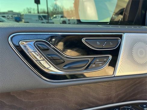Used 2023 Lincoln Navigator L Reserve image 19