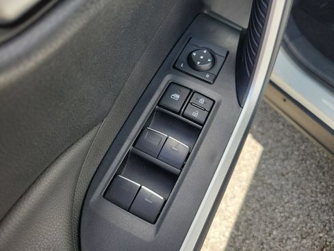 Used 2025 Toyota RAV4 XLE FWD image 14