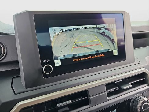 Certified 2025 Toyota Tacoma SR w/ SR Upgrade Package AWD/4WD image 13