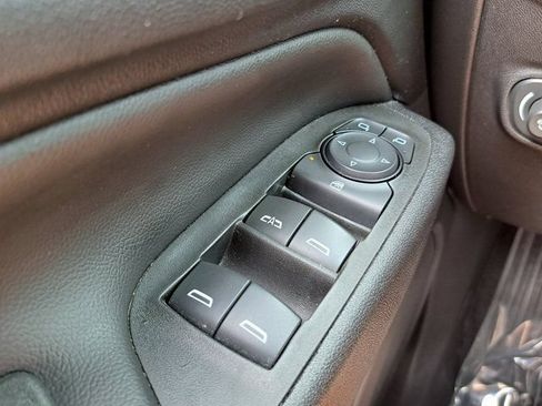 Used 2021 Chevrolet Equinox LT FWD image 20