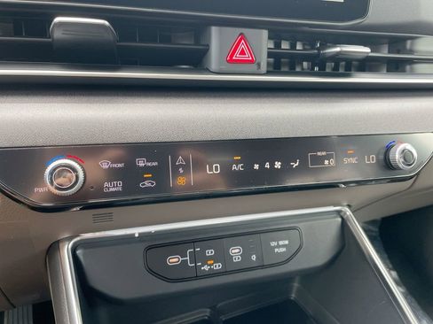 New 2026 Kia Carnival SX image 46