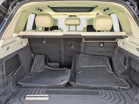 Certified 2023 Land Rover Range Rover SE image 6