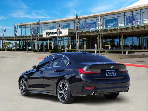 Used 2021 BMW 330i Sedan w/ Convenience Package image 4