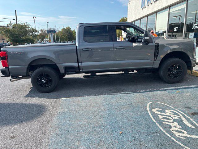 Used 2024 Ford F250 XLT w/ XLT Premium Package AWD/4WD image 2