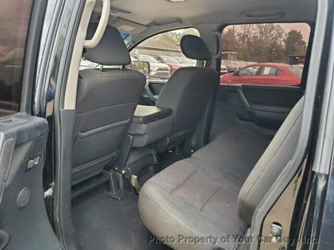 Used 2010 Nissan Titan SE RWD image 25