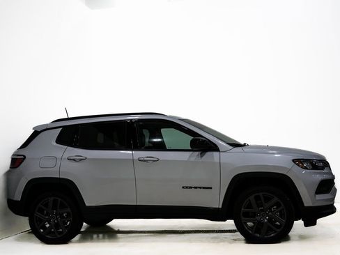 New 2026 Jeep Compass Latitude w/ Sun and Sound Group image 5