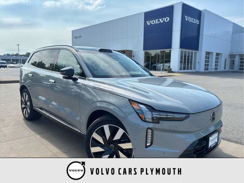 Used 2025 Volvo EX90 Ultra AWD/4WD image 1