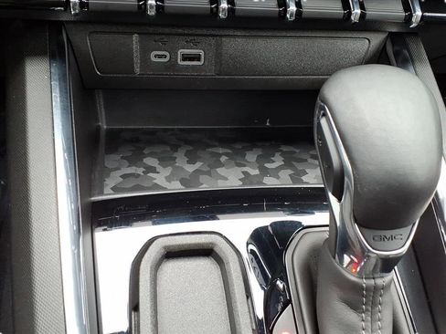 Used 2024 GMC Canyon Elevation w/ Convenience Package image 20