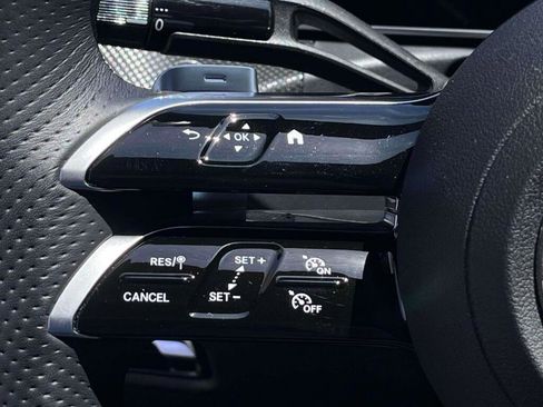 Used 2023 Mercedes-Benz C 300 4MATIC Sedan image 33