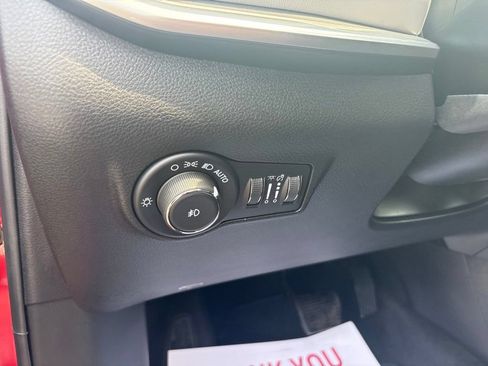 Used 2025 Jeep Compass Limited AWD/4WD image 16