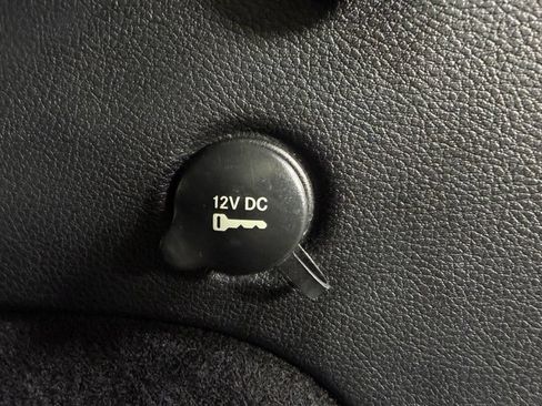 Used 2019 Jeep Grand Cherokee Altitude AWD/4WD image 14