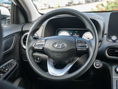 Used 2023 Hyundai Kona SE FWD image 12
