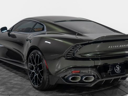 Used 2025 Aston Martin Vanquish image 6