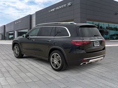 Used 2025 Mercedes-Benz GLS 450 4MATIC image 3